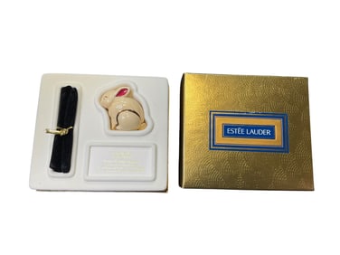 Estee Lauder "Bunny" Solid "Knowing" Perfume Compact
