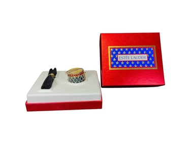 Estee Lauder "Star Spangled Drum" Solid Beautiful" Perfume Compact