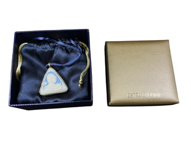 Estee Lauder "Classy Cameo" Solid "Youth Dew" Perfume Compact