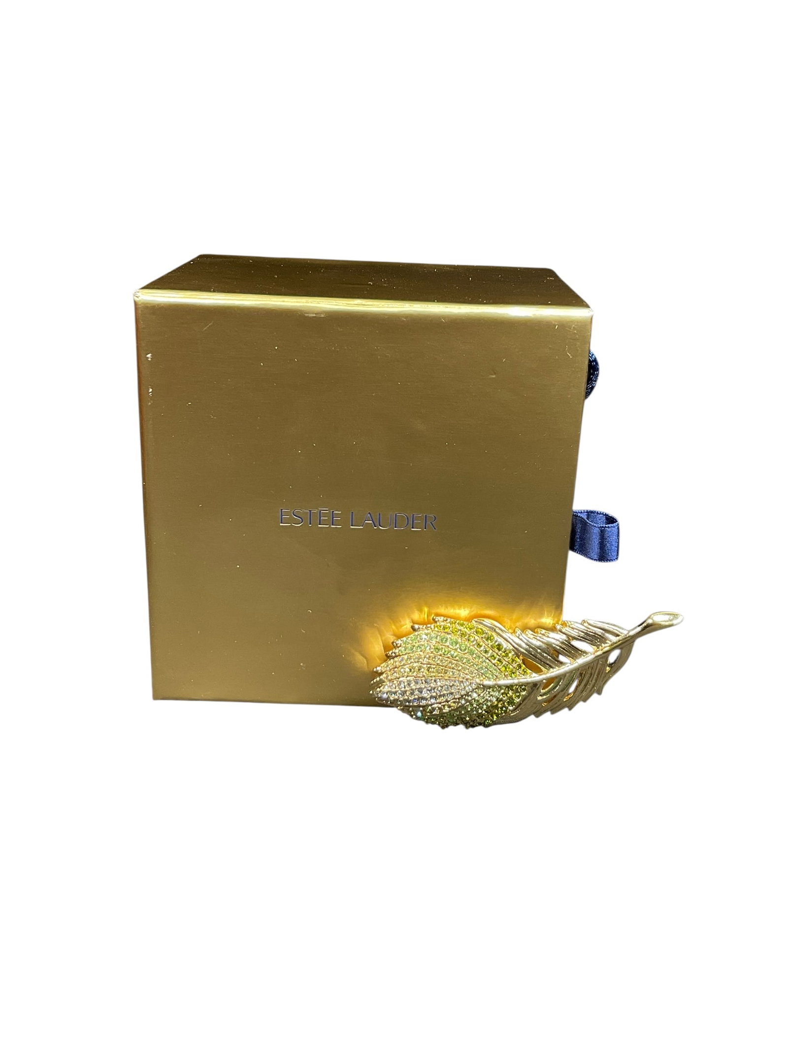 Estee Lauder "Fluttering Feather" Solid "White Linen" Perfume Compact (1 of 6)