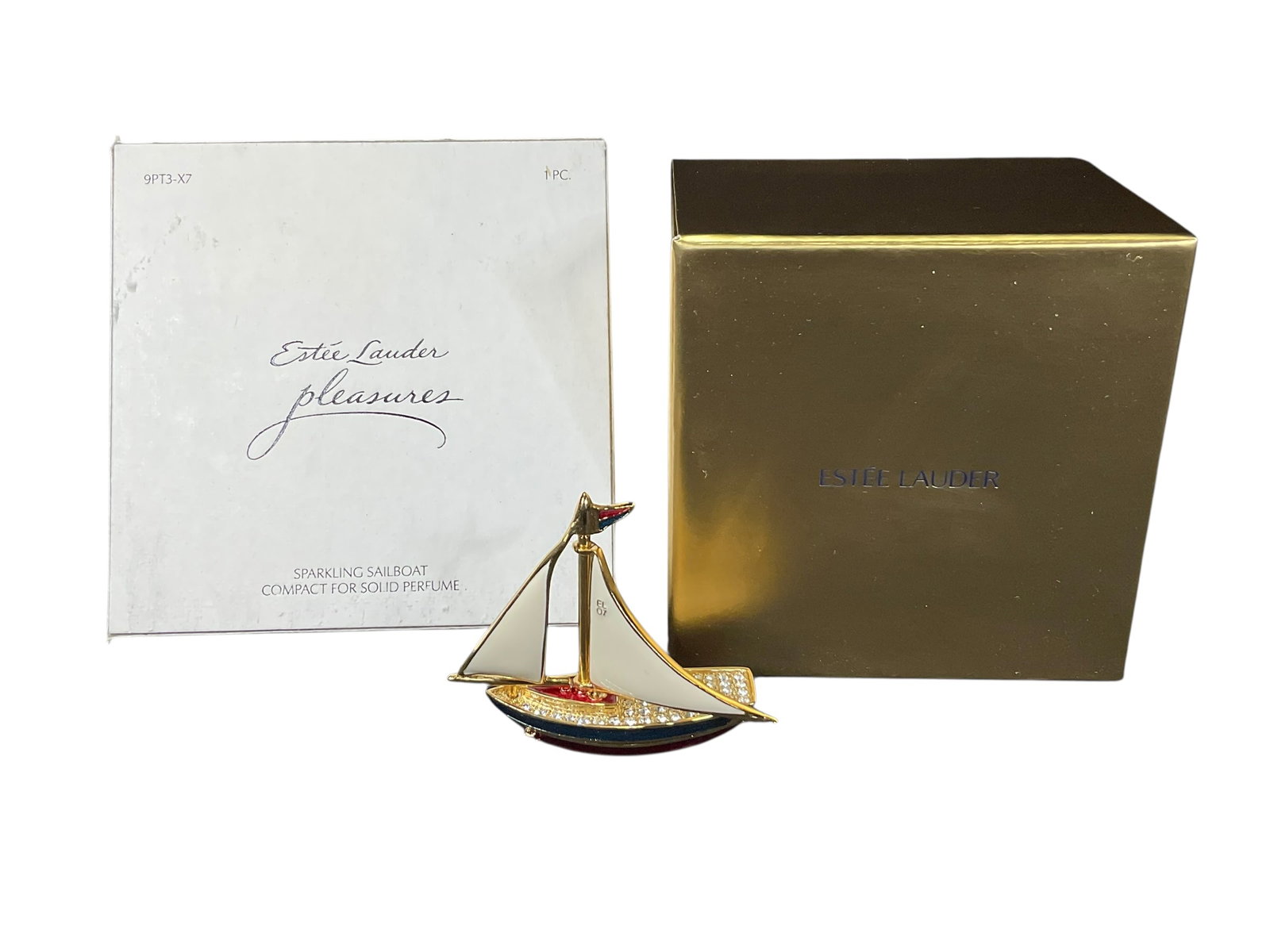 Estee Lauder "sparkling Sailboat" Solid "Pleasures" Perfume Compact (1 of 5)