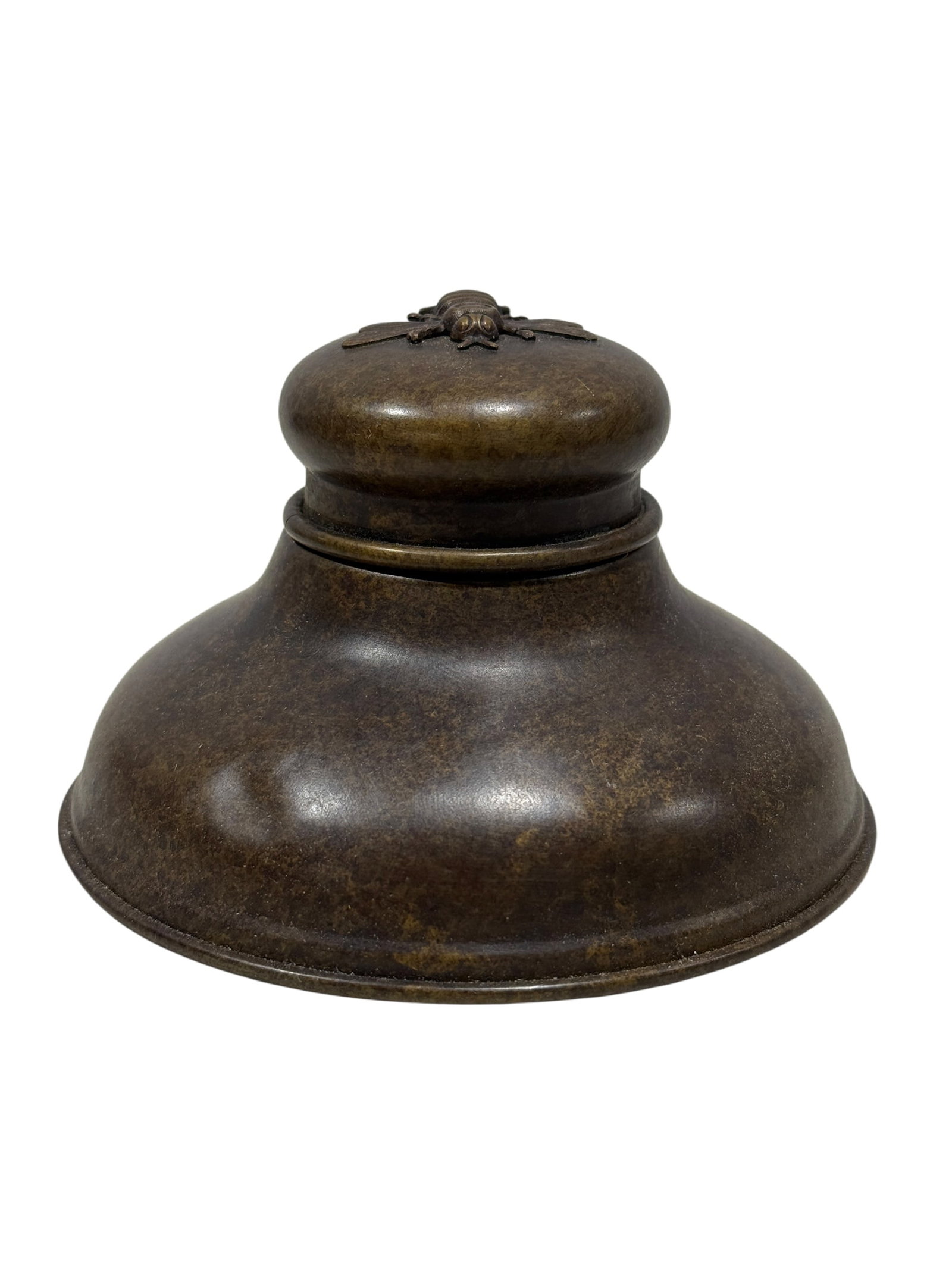 Antique Arts & Crafts Copper "Bee" Inkwell: Antique Arts & Crafts Copper "Bee" Inkwell. Measures 3" H x 4.5" W x 4.5" D. Has some light scratches.
