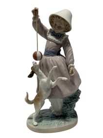 Lladro "Teasing The Dog" Porcelain Figurine 5078