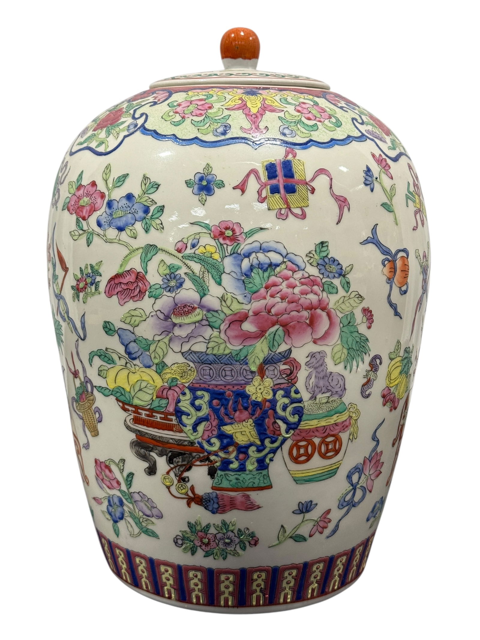Vintage Chinese Porcelain Ginger Jar: Vintage Chinese Porcelain Ginger Jar. Measures 13.5" H x 9" Diameter. In good condition.