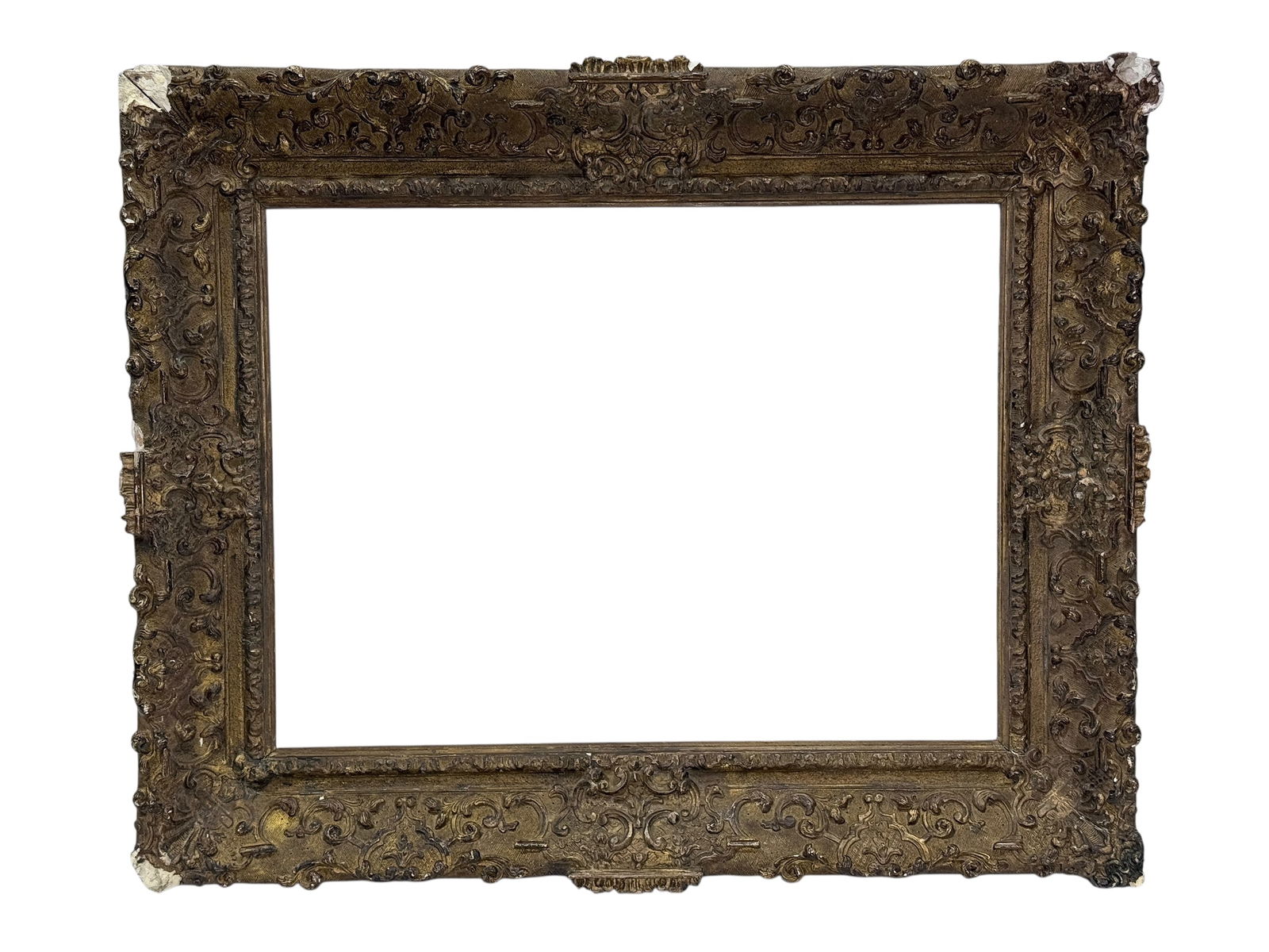 19th C. Ornate Giltwood Frame: 19th C. Ornate Giltwood Frame. Sight measures 26" x 19.25". Overall frame measures 35.75" x 29.25". Refer to pictures for condition.