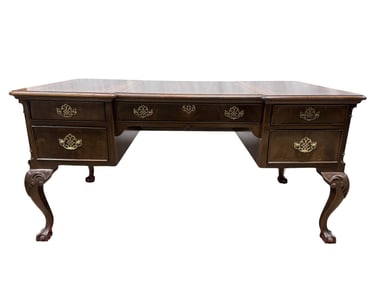 Sligh Furniture Executive Leather Top Desk
