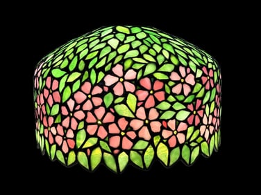 Fine Quality Unique Leaded Glass Lamp Shade