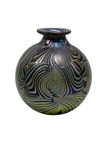 Signed Mark Peiser Studio Iridescent Feathered Glass Bulb Vase
