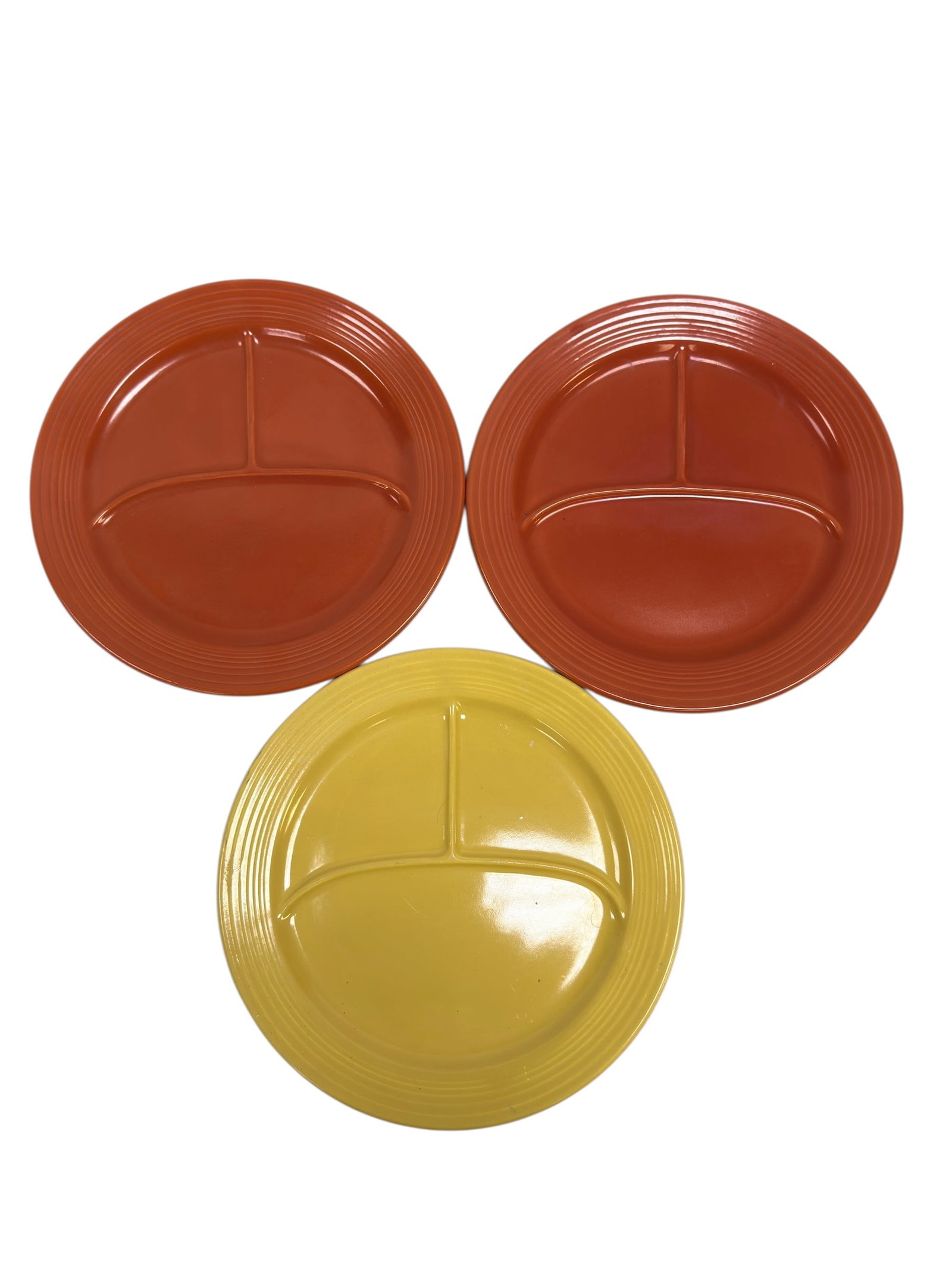 (3) Vintage Fiesta Grill Plates: (3) Vintage Fiesta Grill Plates. In used condition.