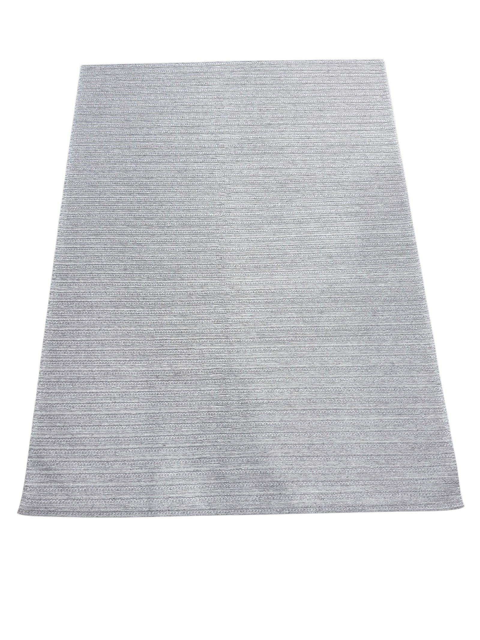 Hand Woven Wool & Viscose Blended Yarn Indian Rug: Hand Woven Wool & Viscose Blended Yarn Indian Rug. Measures 11' x 8'. In good condition. Brand new out of wrapping.