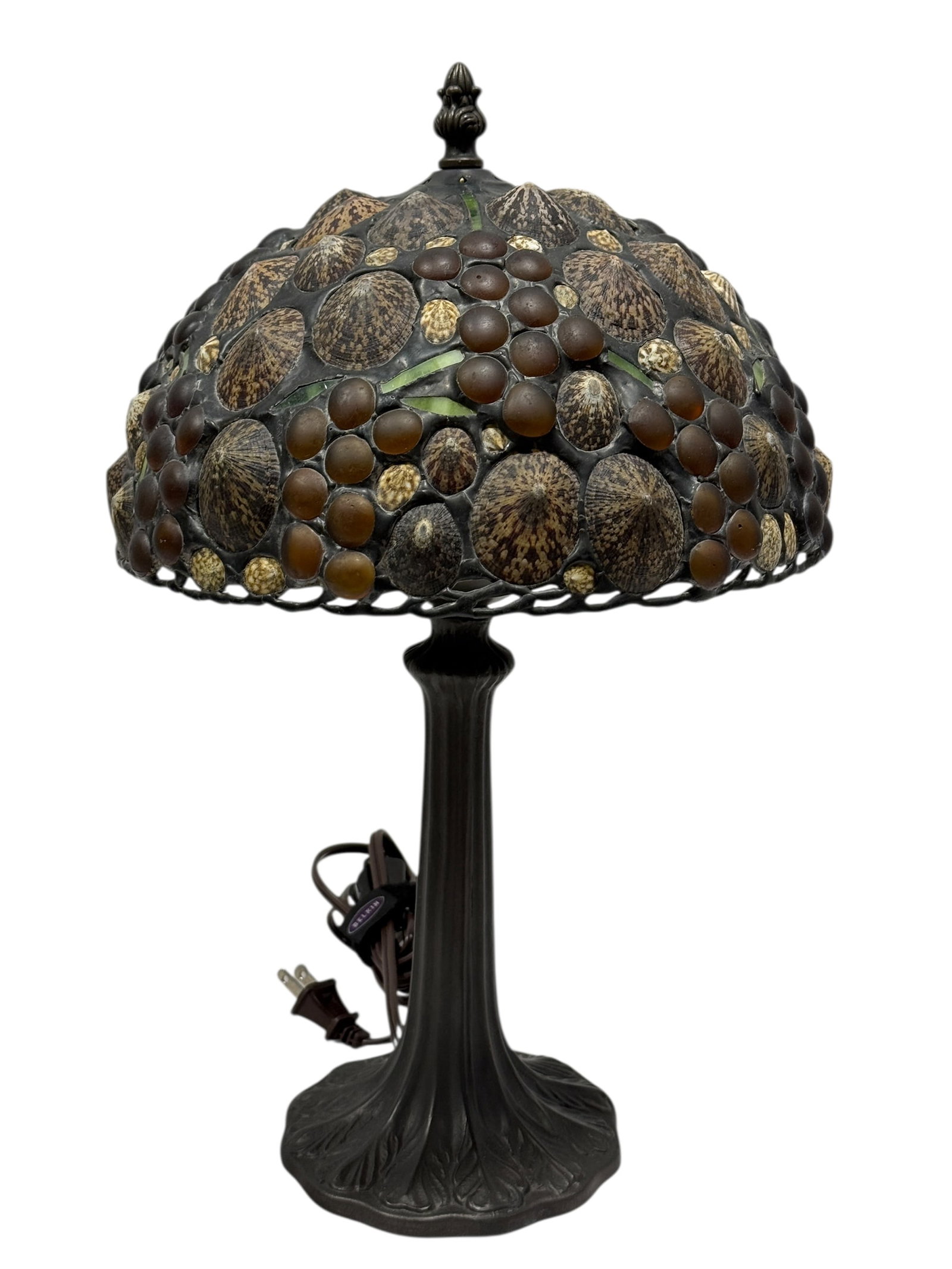 Signed Richard Hossin Seashells & Glass Shade Lamp: Signed Richard Hossin Seashells & Glass Shade Lamp. Signed on the top of shade. Richard Hossin (American B. 1944). Measures 16.25" Tall. Shade measures 5.25" H x 10" Diameter. Is working, in good cond
