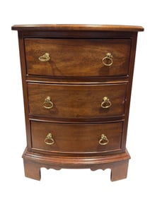 Small Pennsylvania House 3 Drawer Chest