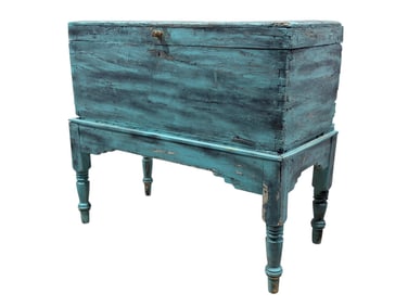 Primitive Painted Blanket Chest on Legs