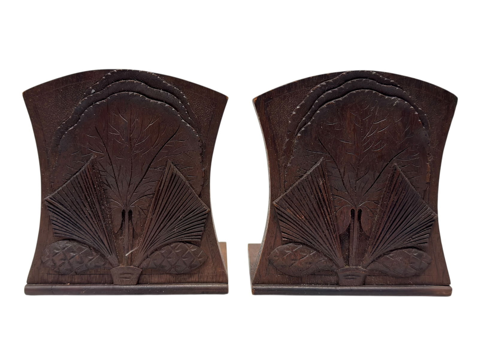 Pair of RARE Biltmore Industries Arts & Crafts Wood Bookends: Pair of RARE Biltmore Industries Arts & Crafts Wood Bookends. Marked Tryon Toy-Makers, Registered, Made in The Mountains of North Carolina. Measures 5.25" H x 4.75" W x 4.5" D. Has some scuffs.