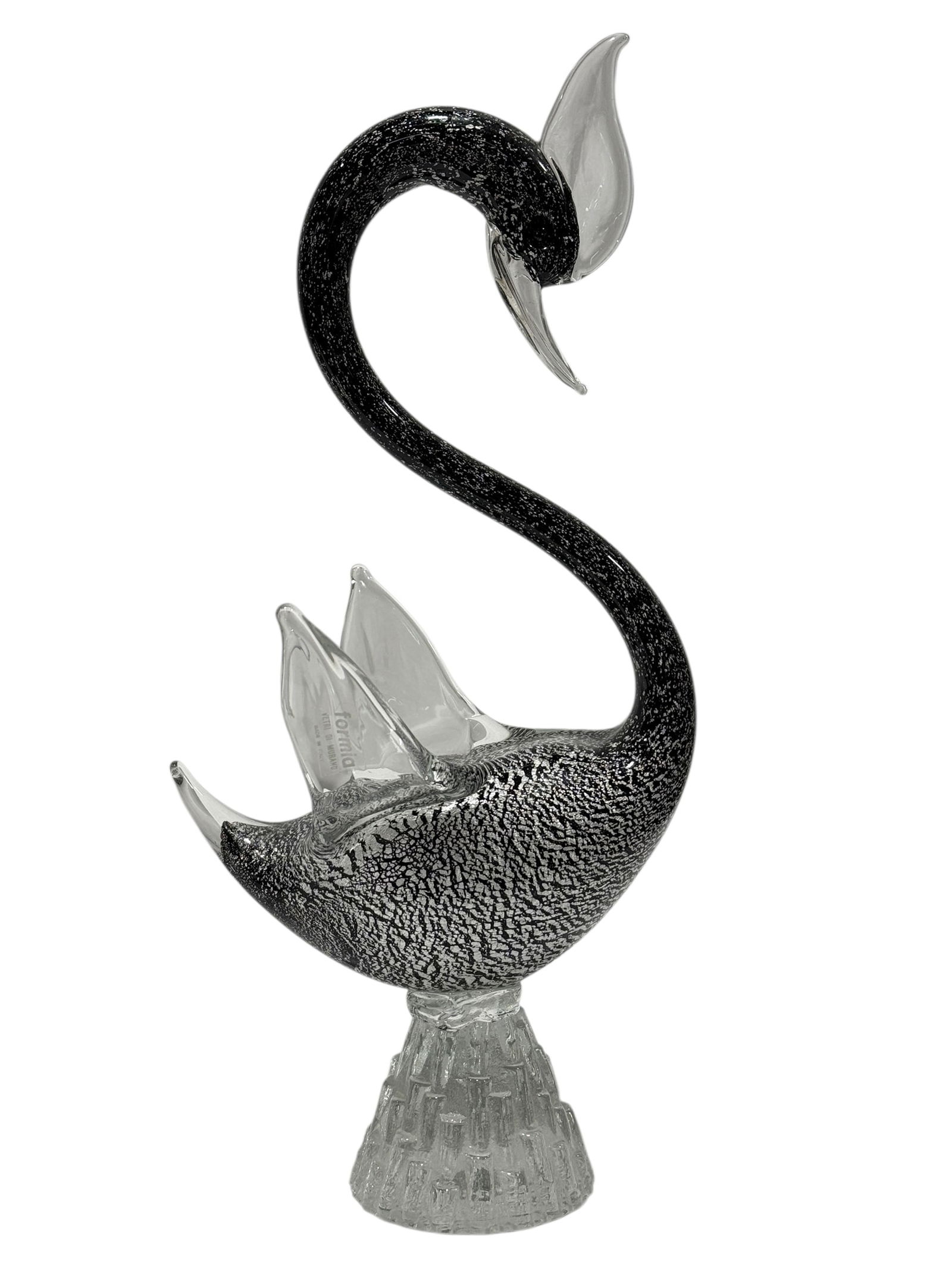 Italian Murano Art Glass Swan Sculpture by Formia: Italian Murano Art Glass Swan Sculpture by Formia. Formia Murano sticker on wing. Measures 14.25" H x 7" W. In good condition.