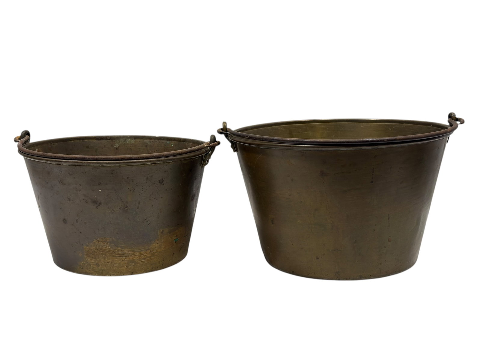 (2) c. 1850s Signed H.W. Hayden American Brass Buckets: These early American brass buckets features clear maker’s marks reading “H.W. Hayden – Patent – Dec. 16 – Manufactured – Ansonia, CT”, identifying them as mid-19th-century examples b