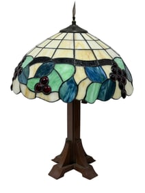 Tiffany Style Stained Glass Table Lamp w/ Grape Motif