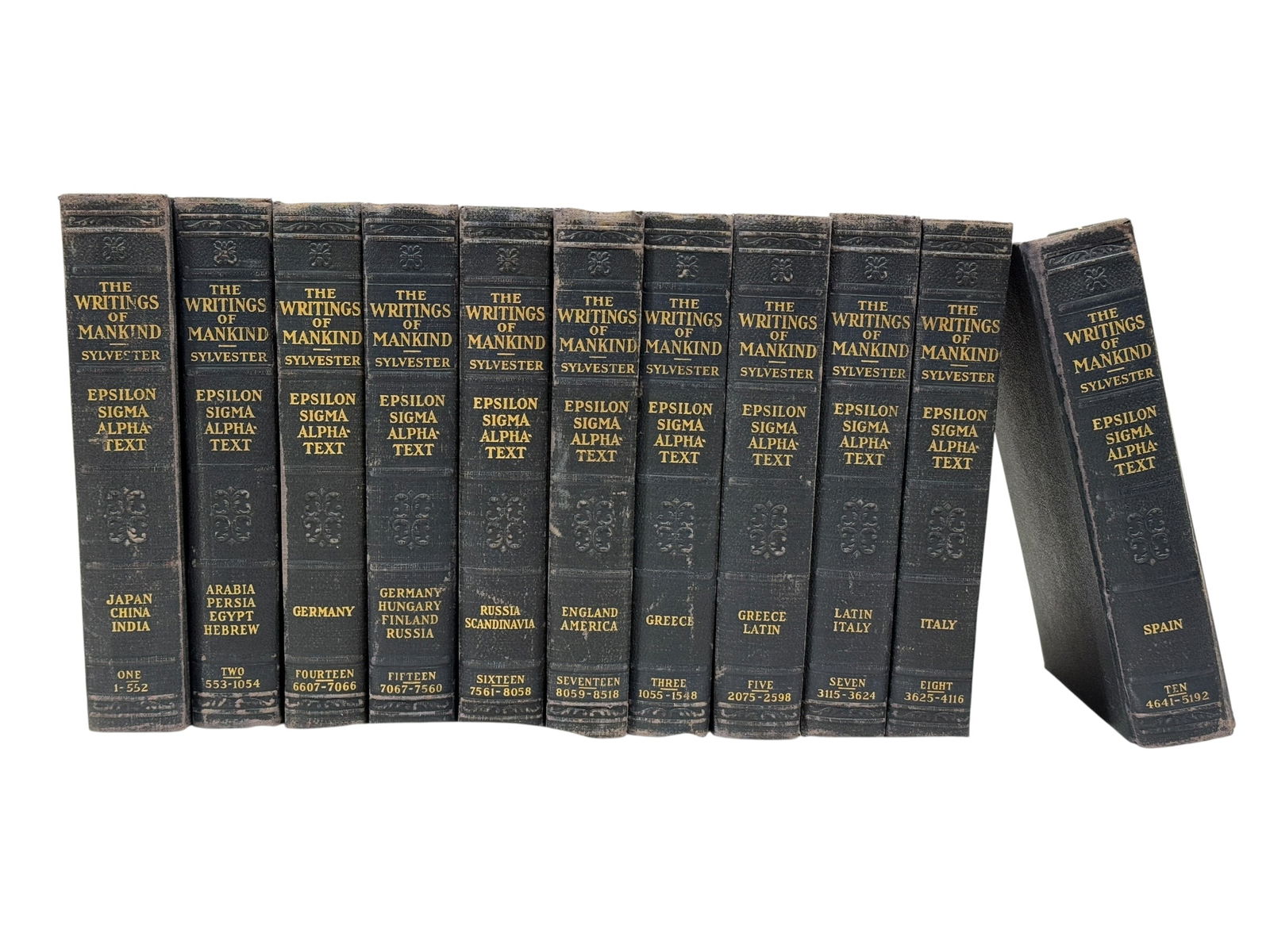 1924 “The Writings of Mankind” Sylvester Book Set (11 Volumes): 1924 Bellows-Reeve “The Writings of Mankind” Sylvester Epsilon Sigma Alpha Text Book Set (11 Volumes) – A vintage early 20th century reference collection published by Bellows-Reeve C