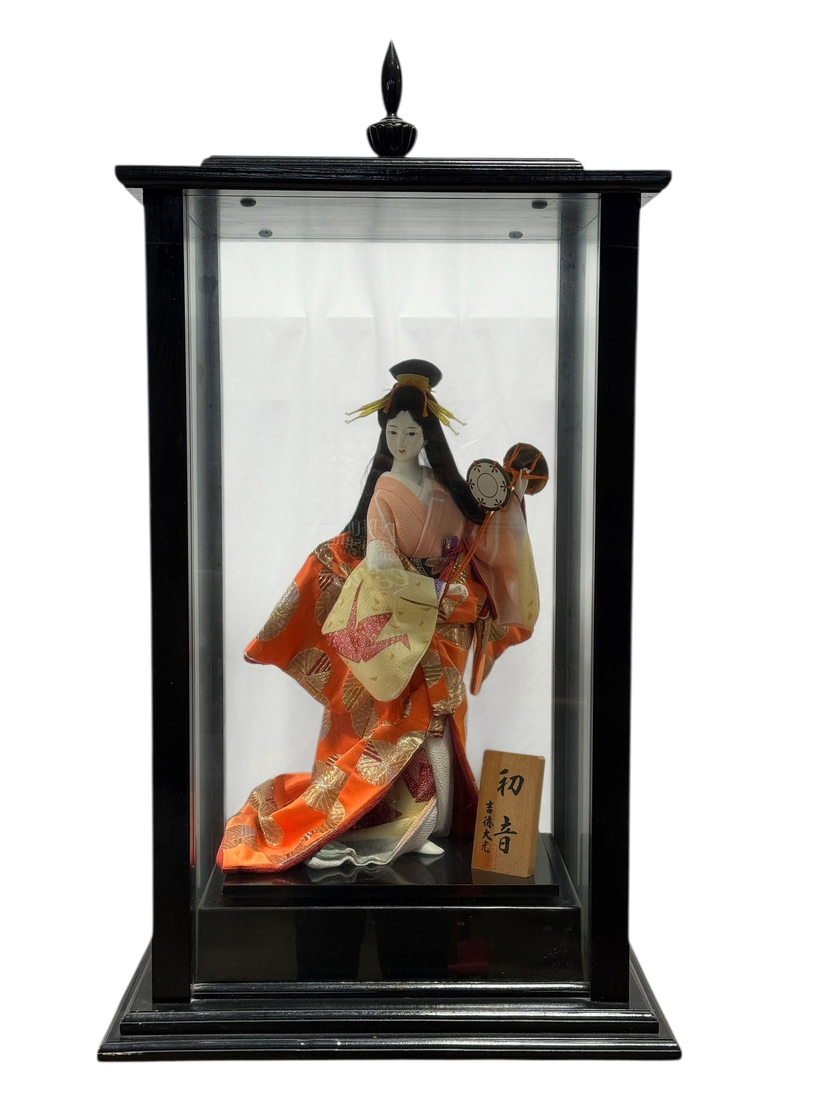 Japanese Ichimatsu Doll in Original Display Case: Japanese Ichimatsu Doll in Original Display Case. Elegant mid–late 20th century Japanese Ichimatsu doll presented in its original black lacquered wood and glass display case, featuring a finely mode