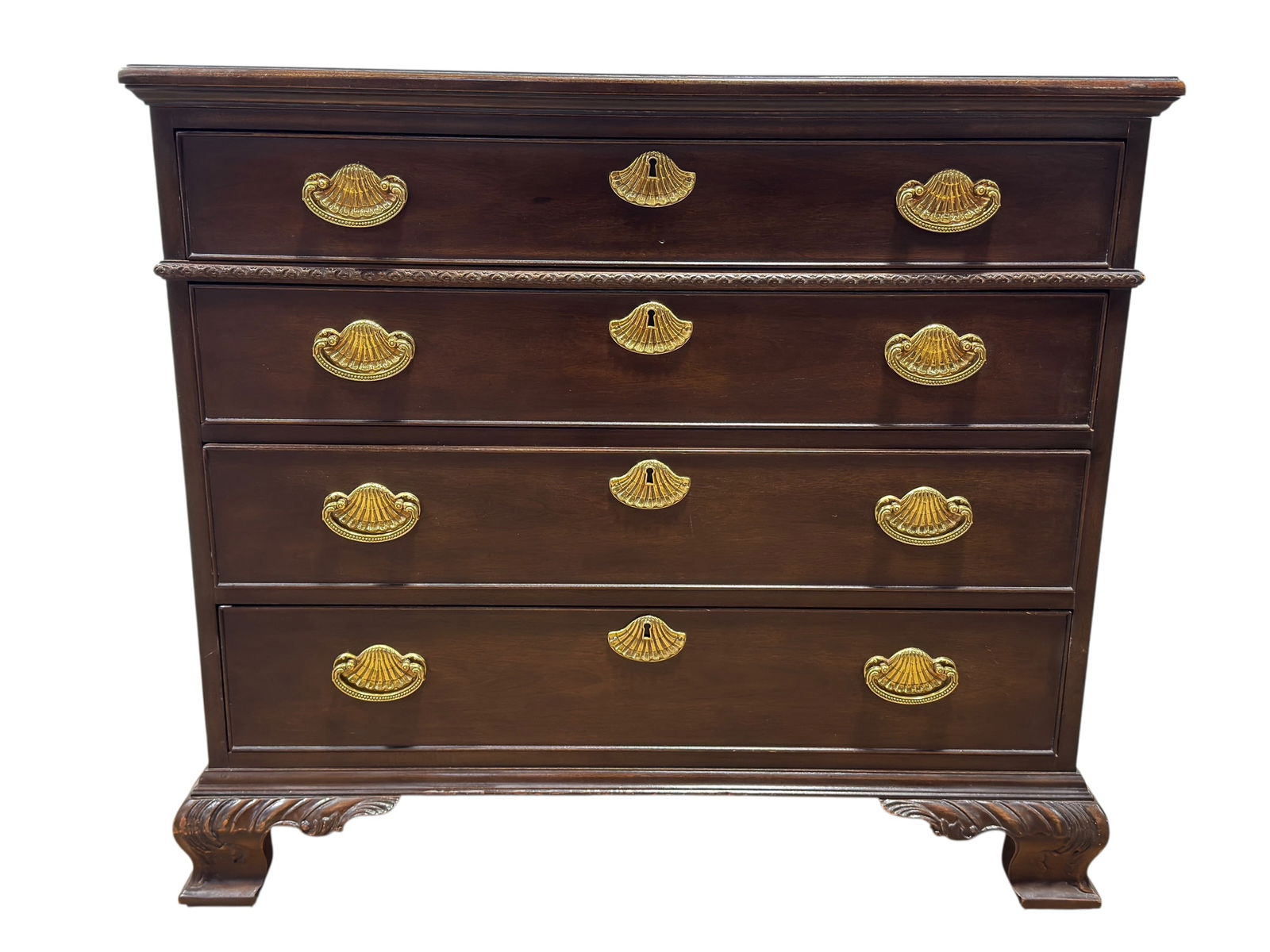 Henredon Georgian-Style Mahogany Bachelor’s Chest (1 of 7)