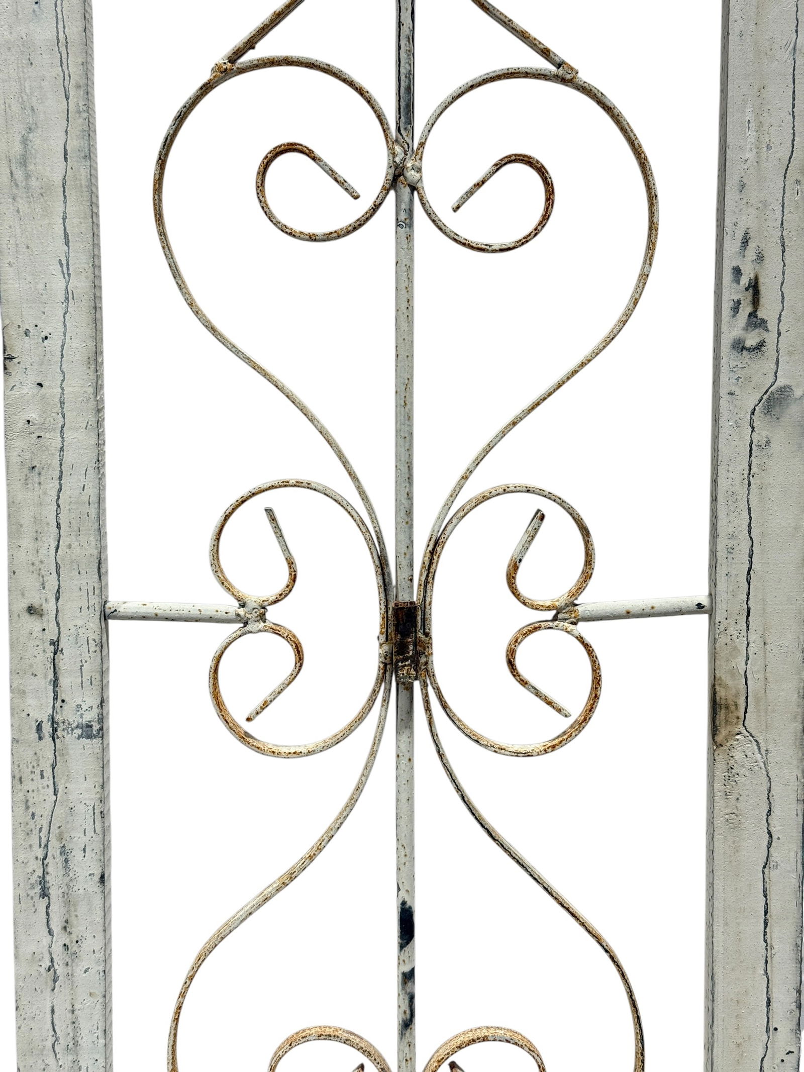 Rustic Gothic Style Arched Garden Trellis Wall Panel - 3
