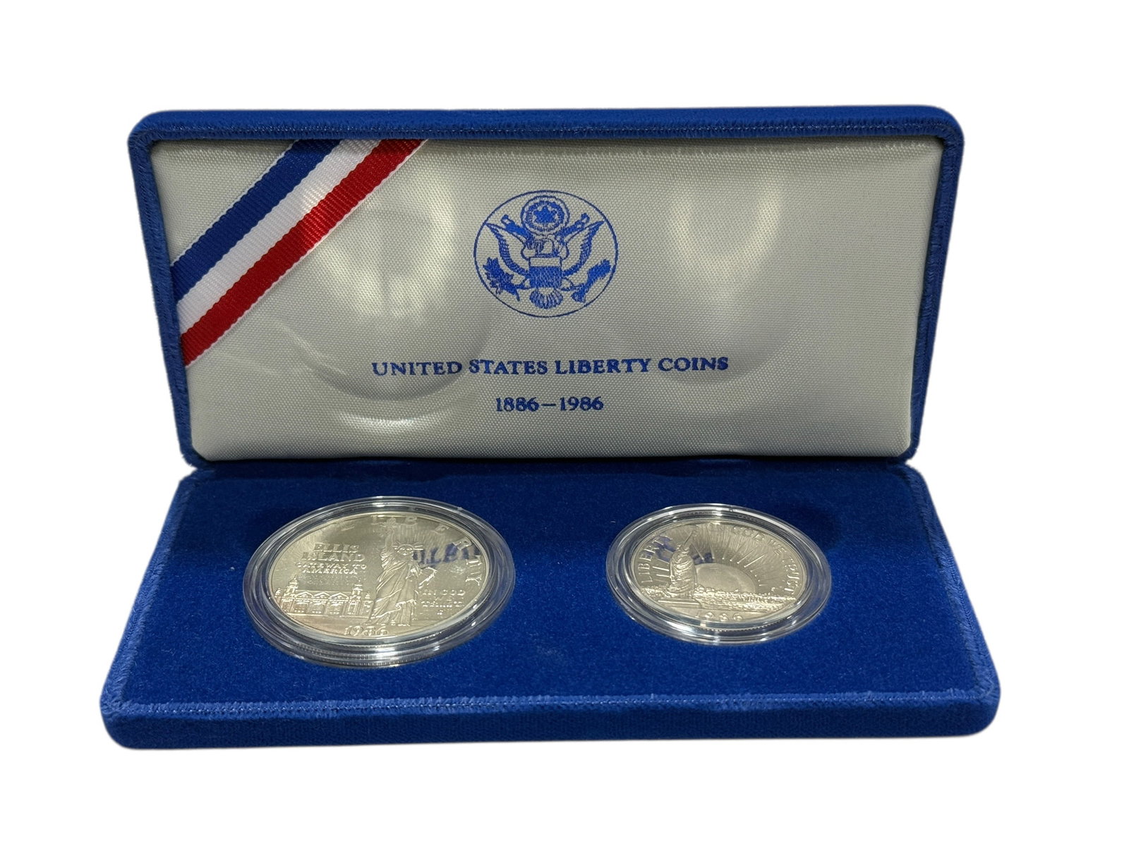 1986 United States Liberty Coins Commemorative Proof Set (Silver Dollar & Half Dollar) (1 of 6)