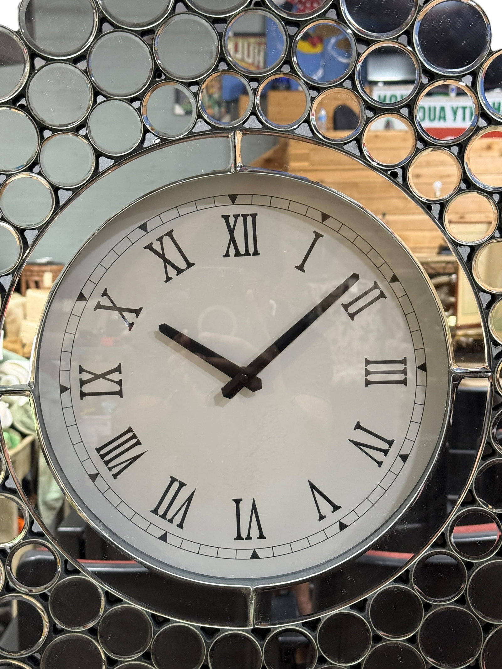 Mirrored Bubble Frame Wall Clock - 2