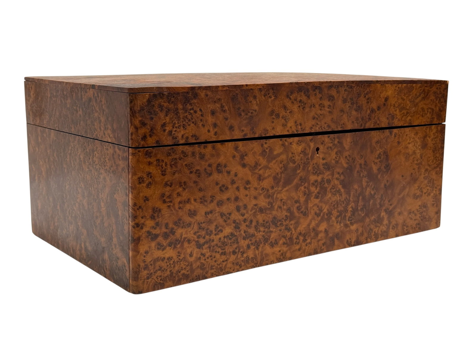 Early 20th Century Burl Wood Veneer Jewelry Box: A finely crafted early 20th century burl wood veneer jewelry box, showcasing richly figured burl veneer throughout with a warm amber-brown finish that beautifully accentuates the dramatic swirling gra