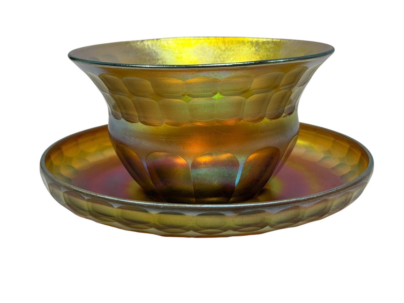 L.C.T. Favrile Gold Iridescent Optic Molded Finger Bowl & Underplate: This is a beautiful, authentic two-piece art glass finger bowl set with its matching underplate, crafted by Tiffany Studios New York. Both pieces are executed in Louis Comfort Tiffany’s signature Go