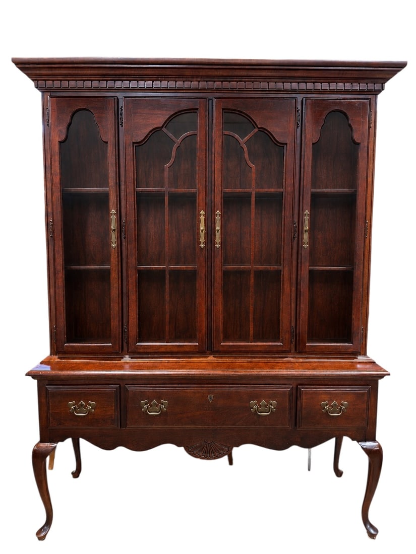 Vintage American Drew China Cabinet (1 of 7)