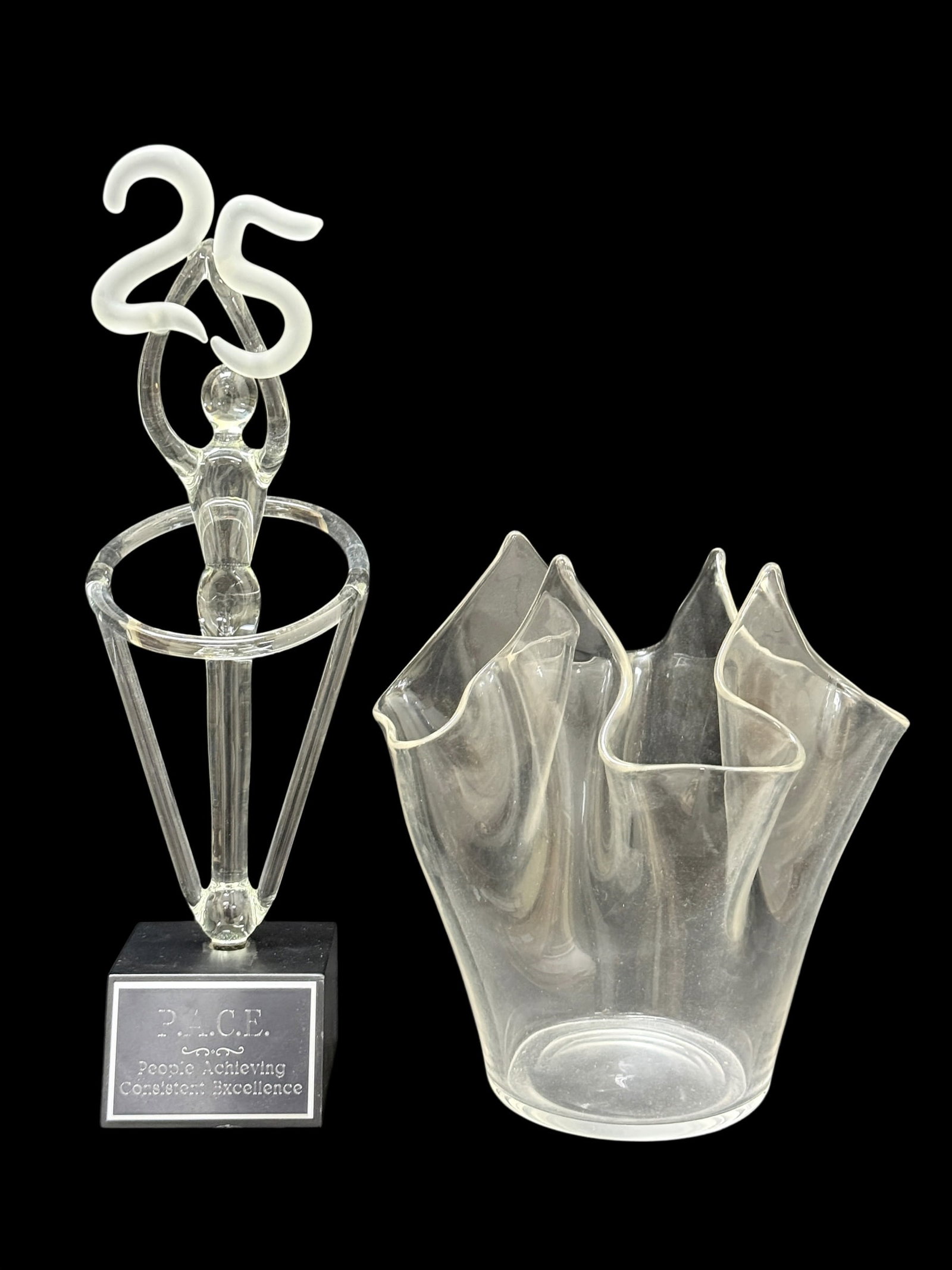 Freeform Handkerchief Art Glass Vase & Signed Lillie L. Art Glass Sculpture Trophy: A striking mid to late 20th century clear art glass vase featuring a dramatic freeform “handkerchief” or folded rim design, with fluid, undulating points rising asymmetrically from a rounded