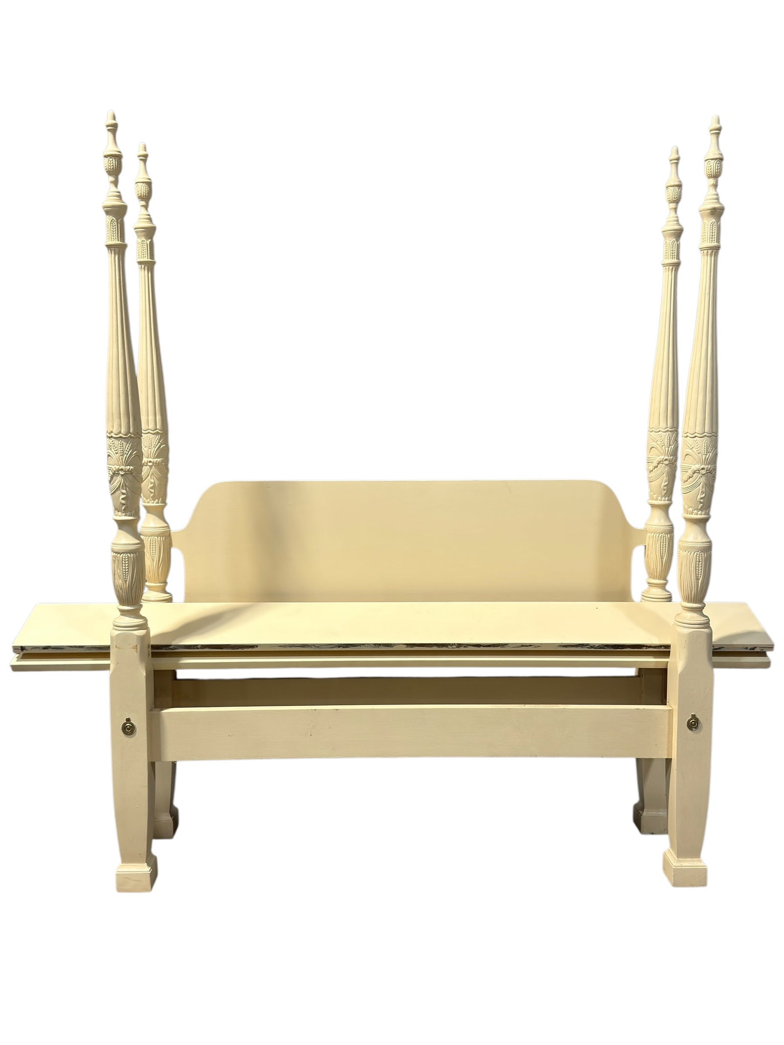 Queen-Size Rice-Carved Four-Poster Painted Bed Frame (1 of 6)