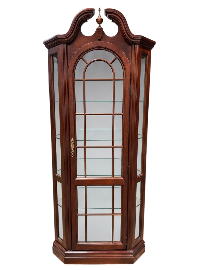 Pulaski Traditional Mahogany Corner Curio Cabinet (1 of 6)