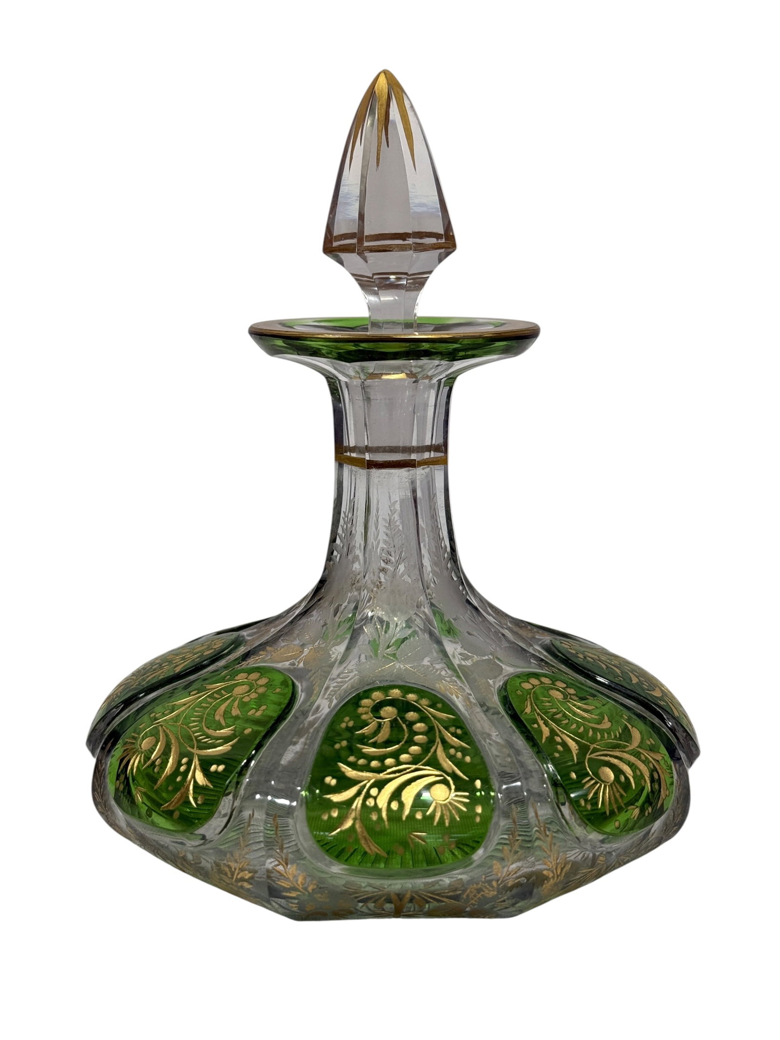 Moser Style Bohemian Green Overlay & Gilt Crystal Decanter: An elegant Bohemian-style crystal decanter of broad, compressed form, featuring a clear cut body divided into alternating panels of rich emerald-green overlay and finely engraved clear glass. The gree