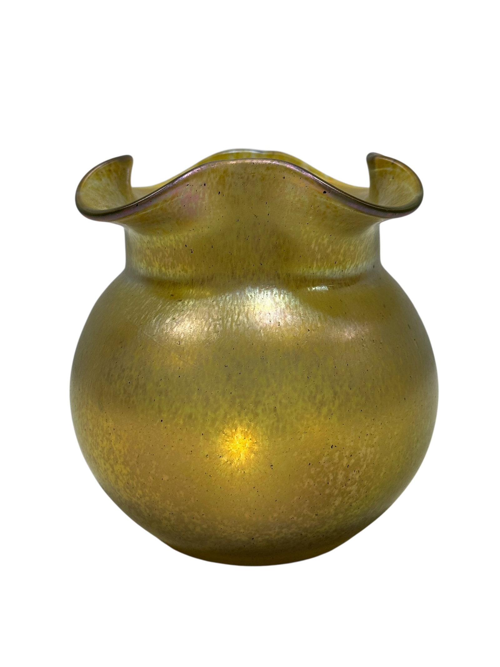 Early 20th Century Loetz Gold Iridescent Ruffled Art Glass Vase: Loetz Art Nouveau iridescent art glass vase, Bohemia, circa 1900–1910, fashioned in a compact rounded form with a deeply pinched and undulating four-lobed ruffled mouth. The softly translucent golde