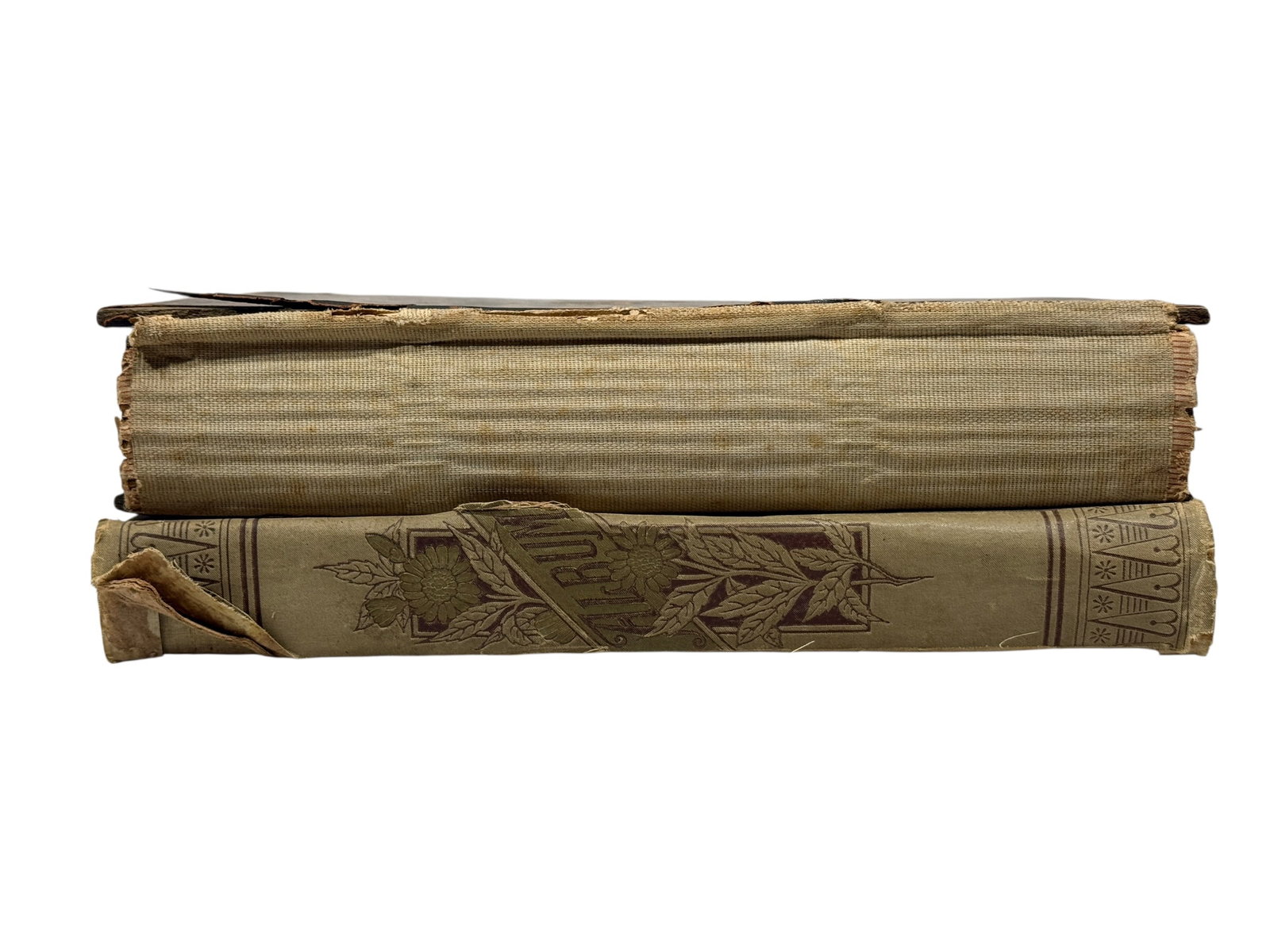 (2) Late 19th C. Victorian Scrapbooks w/ Advertising & Chromolithographs: Pair of late 19th-century Victorian scrapbooks containing a substantial and visually rich assortment of period advertising trade cards, chromolithographed scraps, calling cards, greeting and holiday c