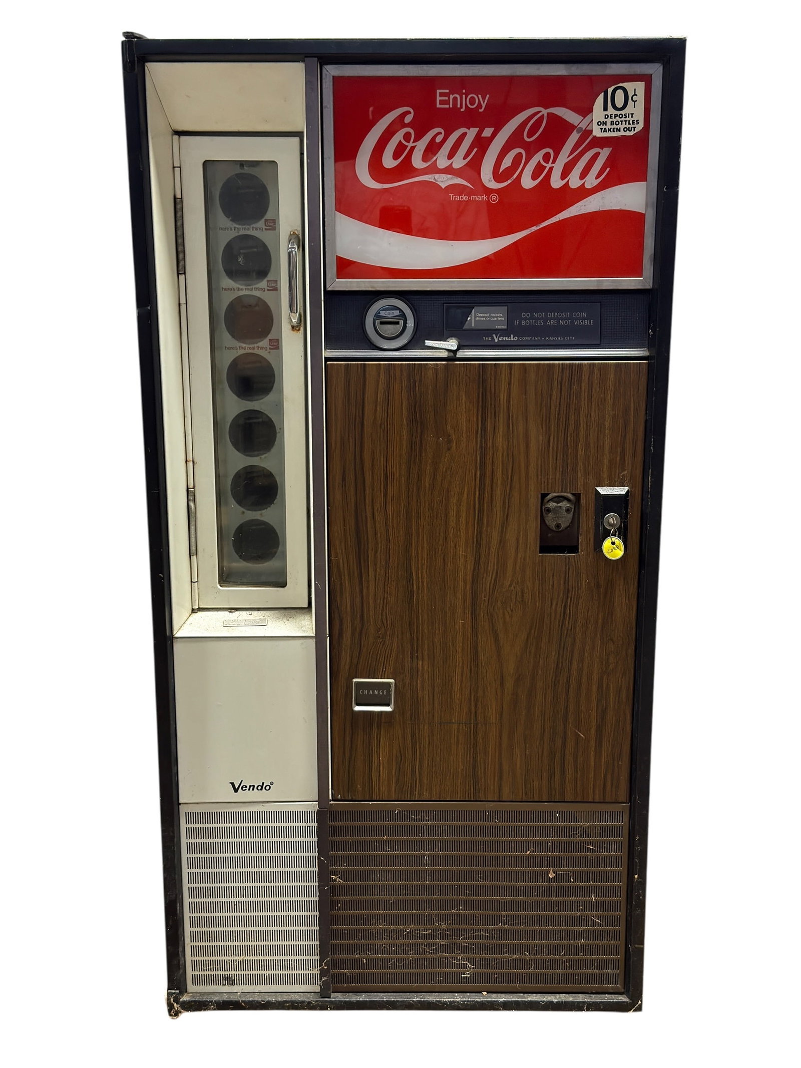 1960s Vendo Coca-Cola 10¢ Bottle Vending Machine (1 of 18)