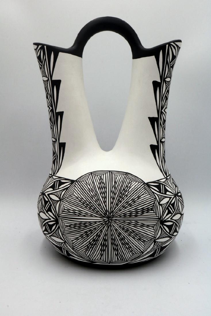Native American Sun Flower Taos Black & White Pottery (1 of 5)