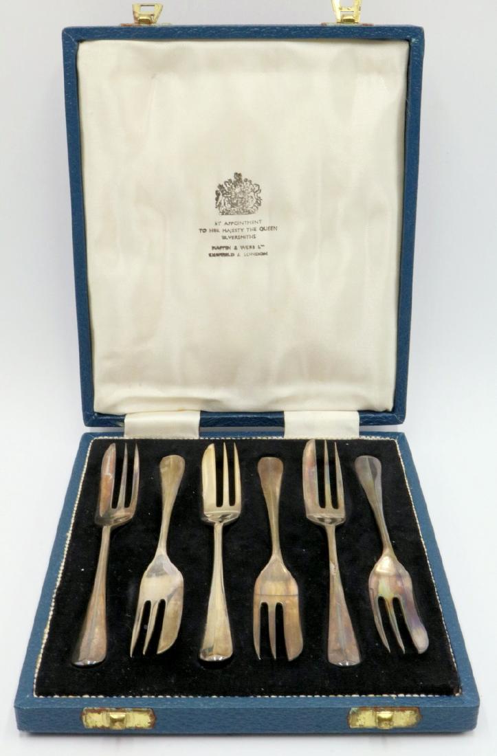 6 Pc. Antique Mappin & Webb Sterling Pastry Forks: 6 Pc. Antique Mappin & Webb Sterling Pastry Forks. With fitted box. Forks - 5" long. Weight - 3.285 troy oz.