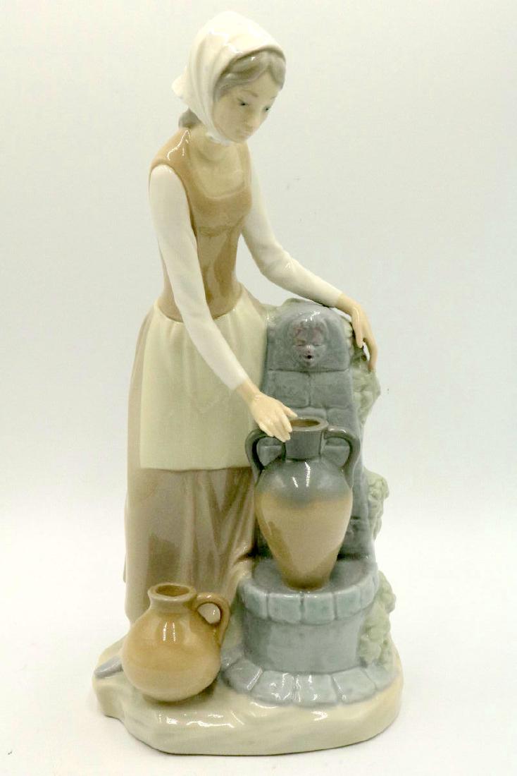 Nao by Lladro Porcelain Figure (1 of 3)