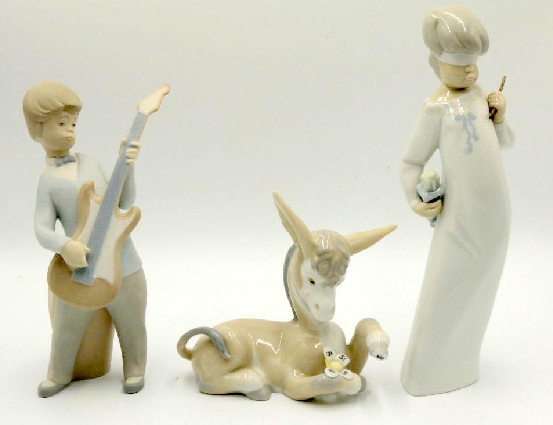 3 Pc. Lladro Porcelain Group (1 of 5)