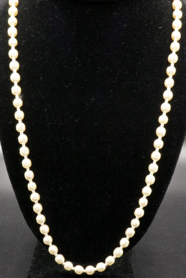 Miriam Haskell Pearl Necklace: Miriam Haskell Pearl Necklace. Measures - 23" long.