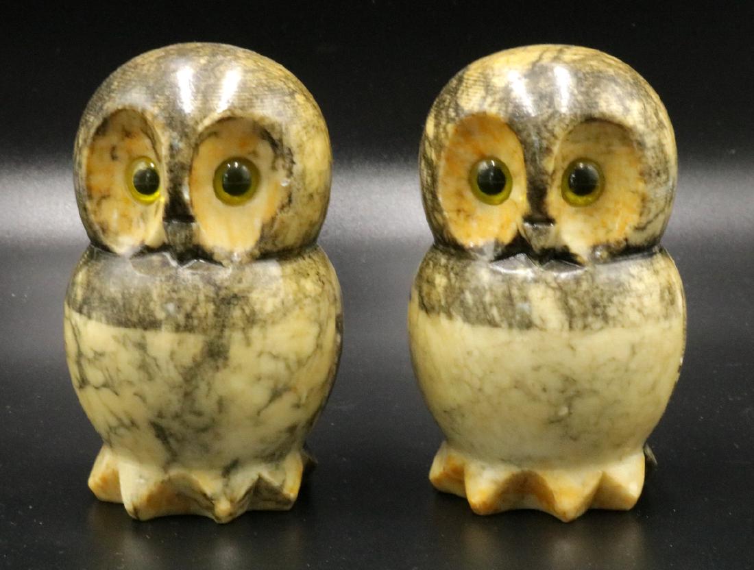 Pair of Italian Alabaster Owl Figures: Pair of Italian Alabaster Owl Figures. Measures - 4 1/4" high x 2 1/2" wide.
