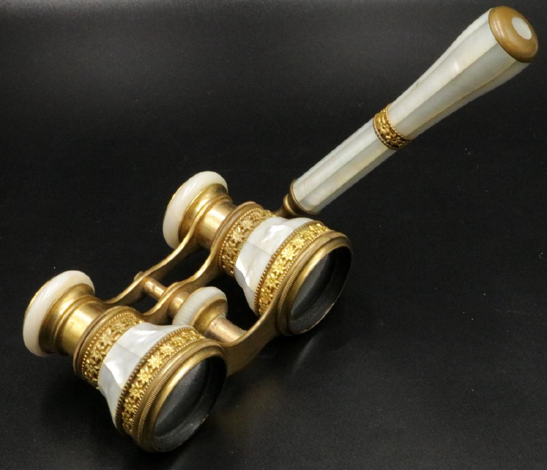 Barre Paris Mother of Pearl Opera Glasses: Barre Paris Mother of Pearl Opera Glasses.