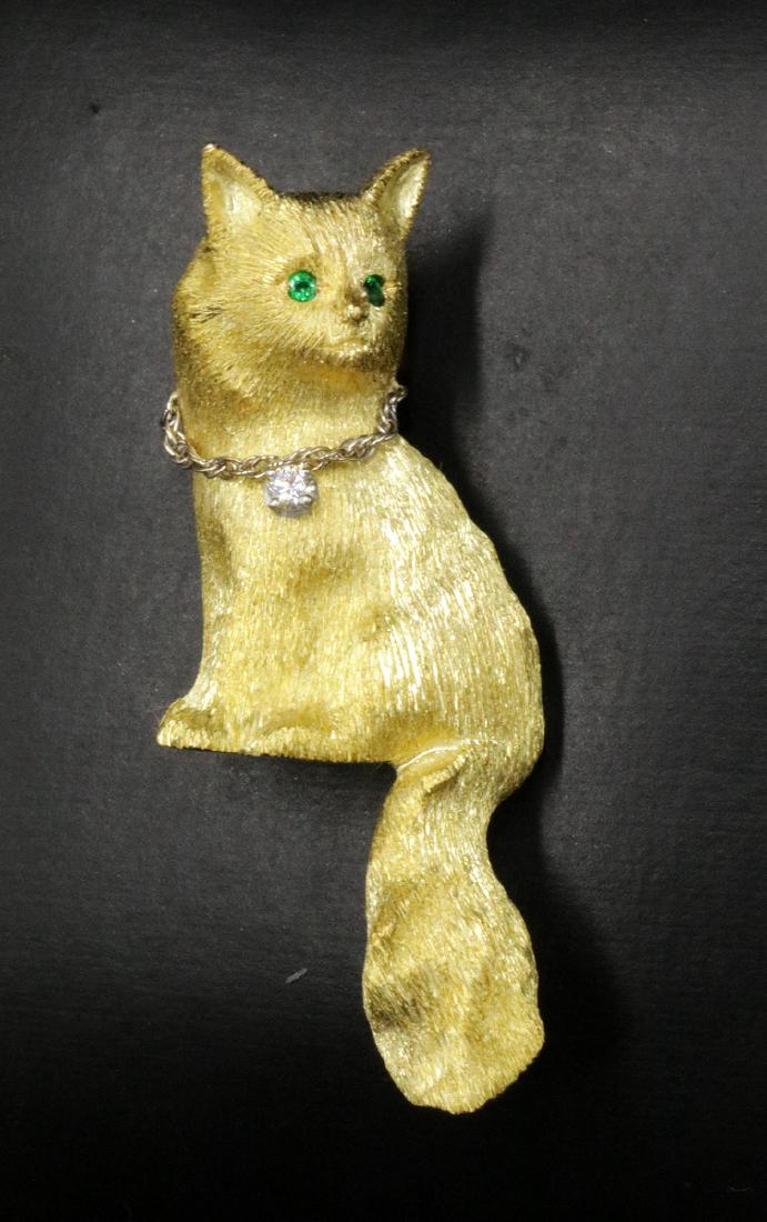 18Kt YG Diamond & Emerald Cat Brooch (1 of 3)