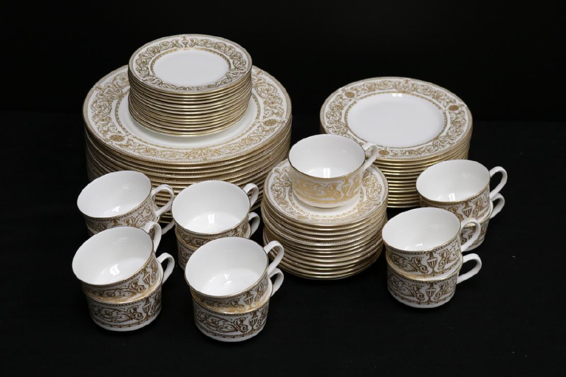 69 Pc. Royal Worcester "Hyde Park" China Set (1 of 5)