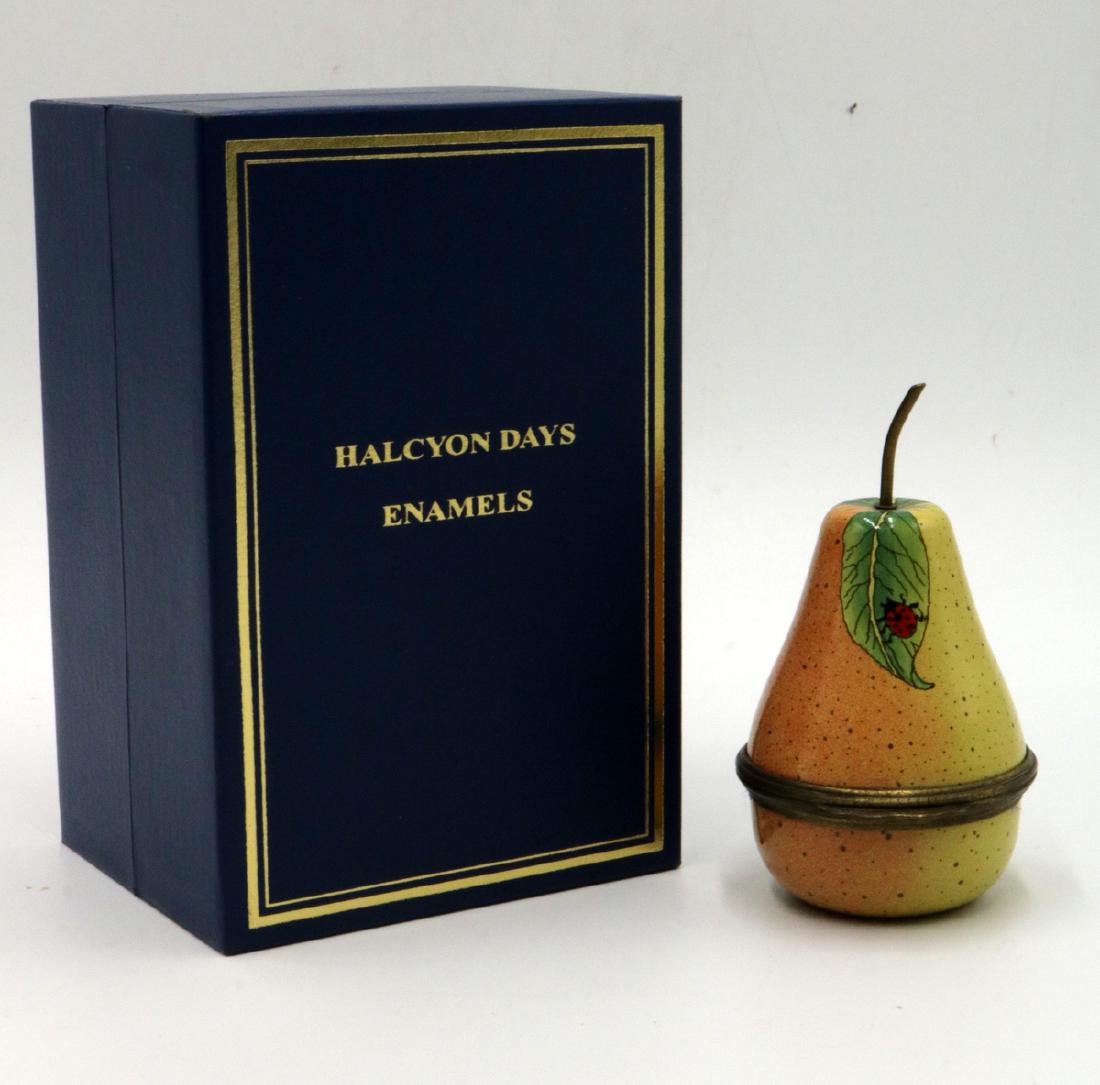 Halcyon Days Enamels Porcelain Pill Box (1 of 4)