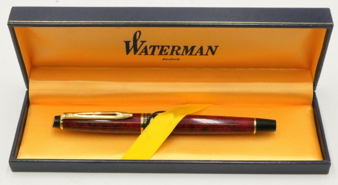 Waterman "Expert II" Oriental Maroon Marble Fountain: Waterman "Expert II" Oriental Maroon Marble Fountain Pen. With original box.