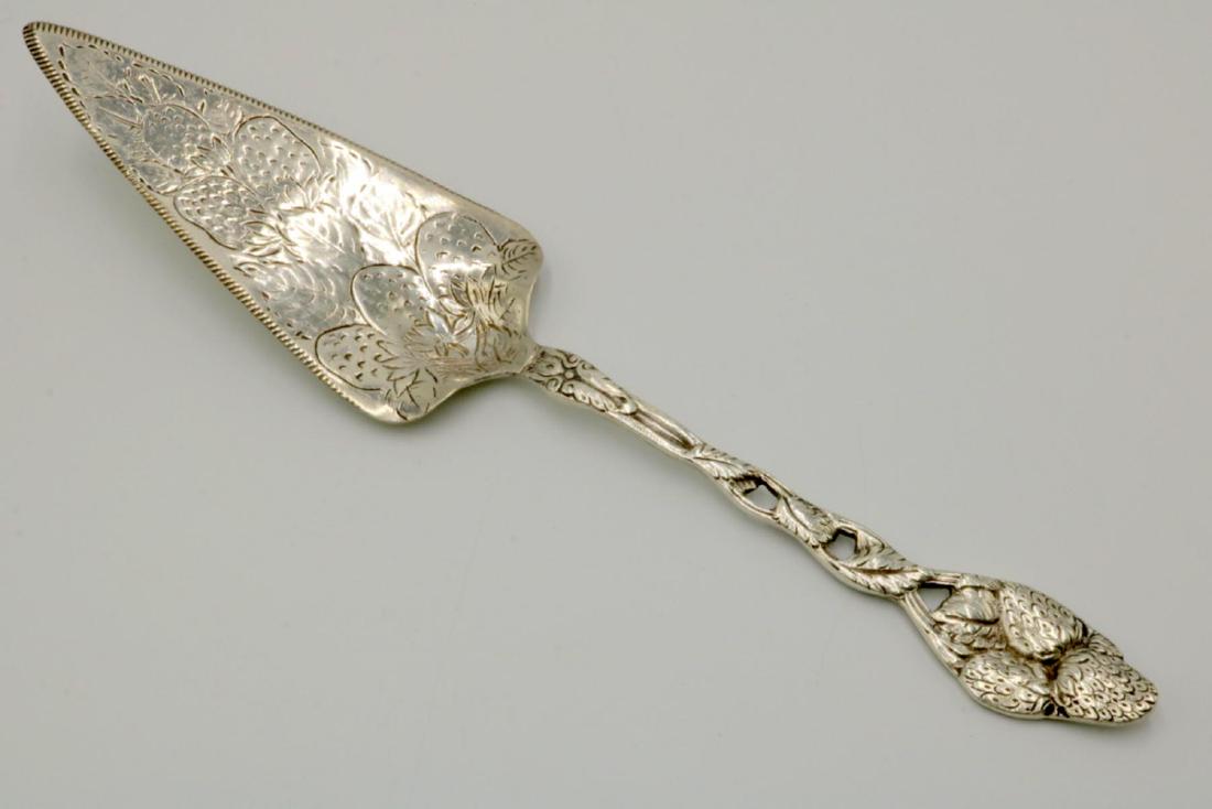 Sterling Silver Pie Server (1 of 4)