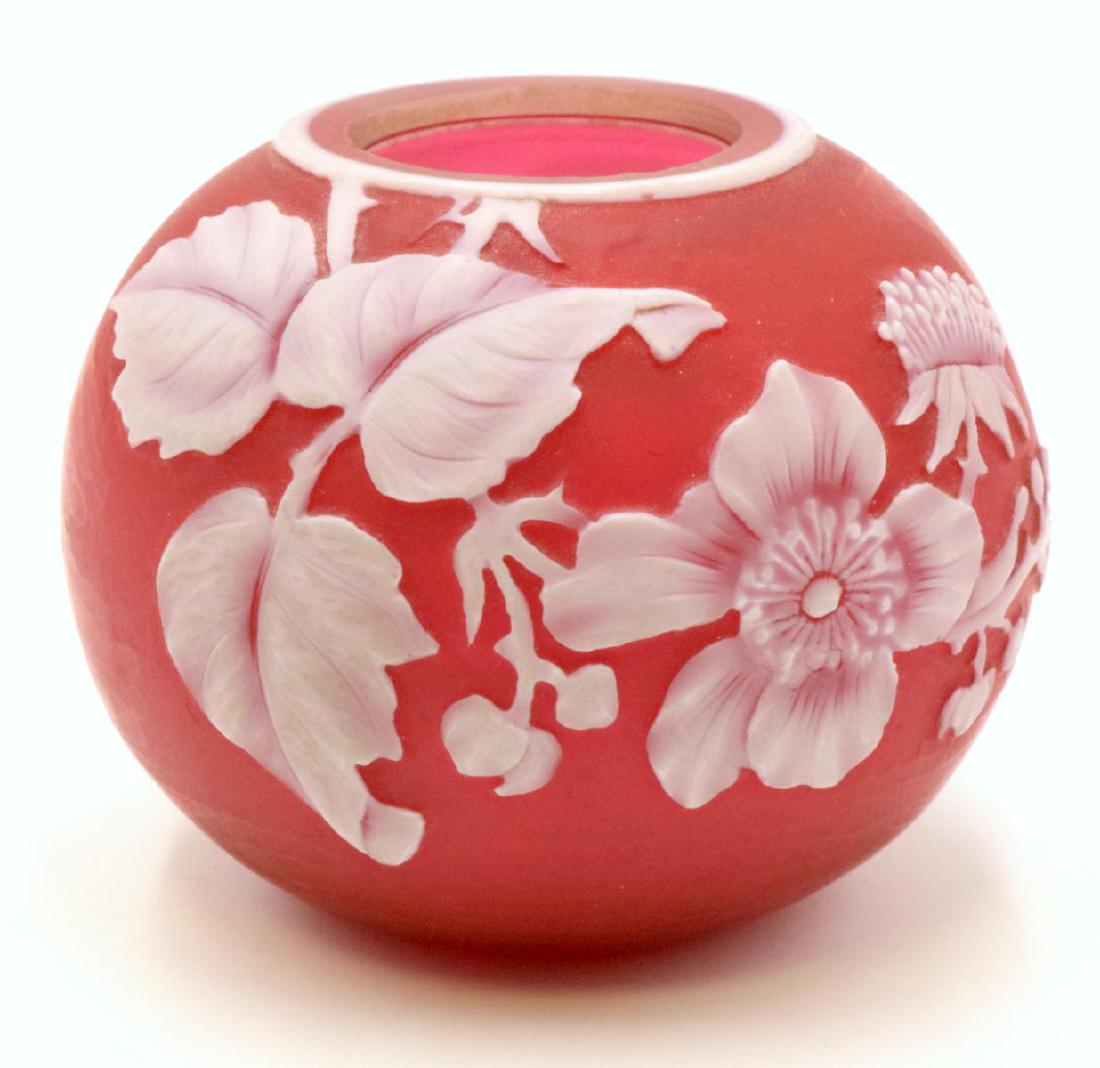 Thomas Webb Red & White Cameo Art Glass Vase: Miniature Thomas Webb Red & White Cameo Art Glass Vase. Floral designed throughout. Measures - 2 1/2" high x 3" diameter.